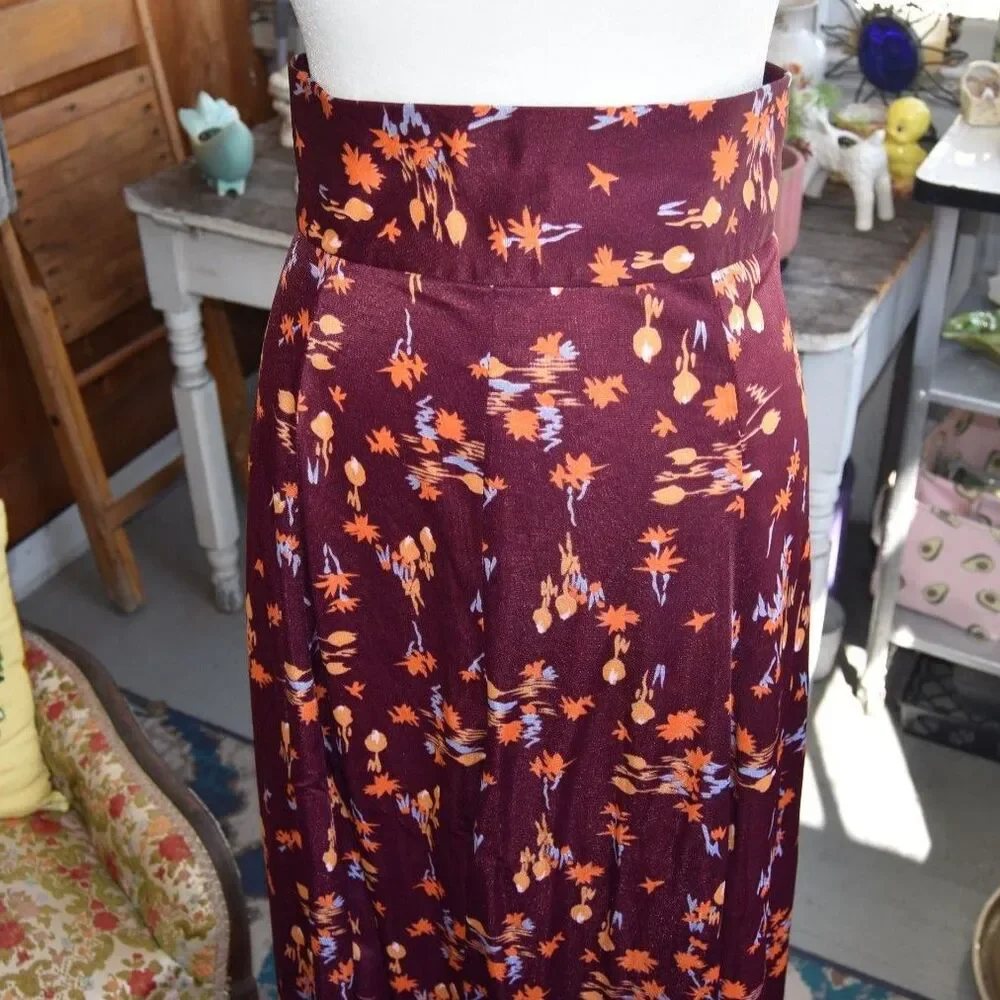 Vintage 70s Burgundy Floral Maxi Skirt M Boho Hippie Prairie Festival